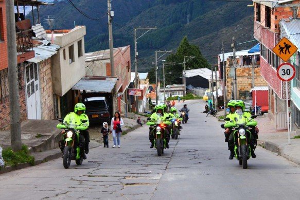 Zero Polizei-E-Motorrad auf Bogotas Straßen