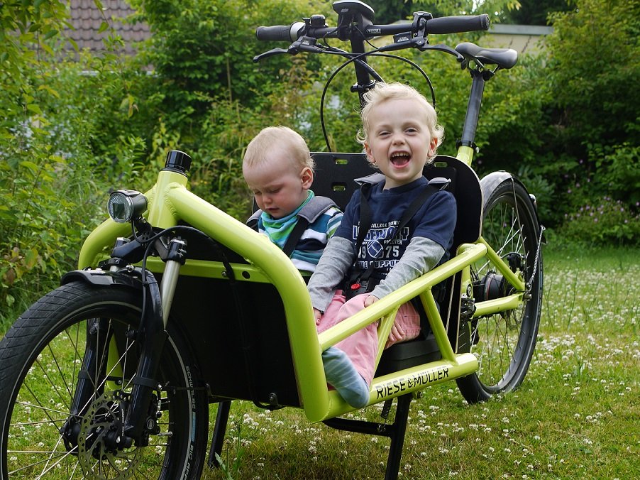 Riese & Müller Load Hybrid mit Kindersitz / Foto: Riese & Müller