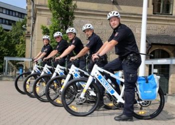 Branchen News - Polizei sattelt ab sofort auf E Bikes um ArtikelQuer - eBikeNews