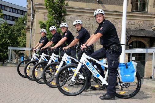 - Polizei sattelt ab sofort auf E Bikes um ArtikelQuer - eBikeNews