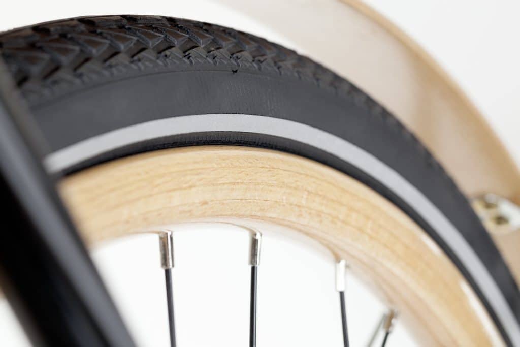 Sanft federnde Laufräder aus Holz / Foto: flitzbike