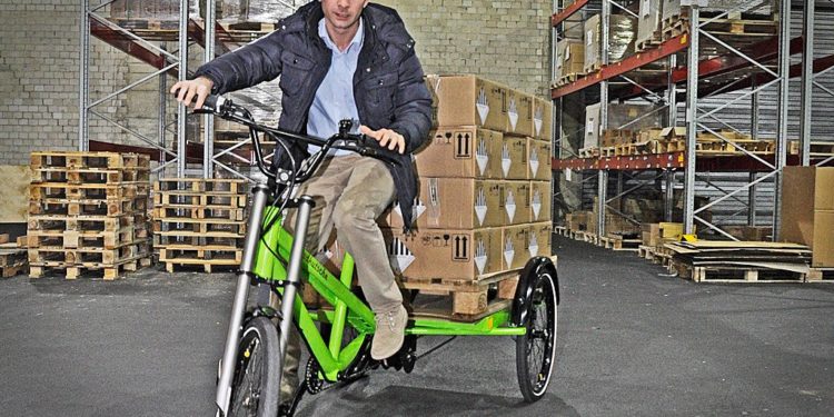 Cargo-E-Bike | Lasten E-Bike | Lastenfahrrad - liner prod02 gross - ebike-news.de