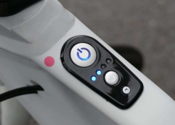 Ein-Knopf Bedienung am Kalkhoff Berleen e-Bike