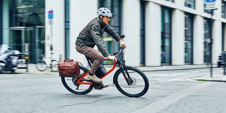 Klever e-Bikes für Pendler X Commuter unterwegs in London Bild: Klever E-Bikes