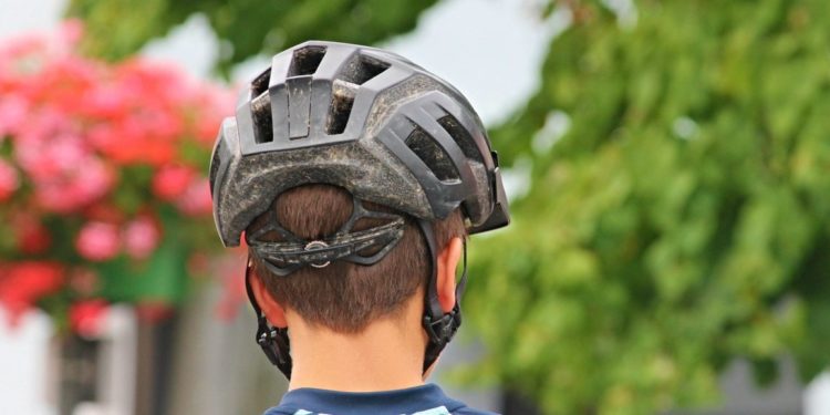 Sicherheit - bicycle helmet 2452192 1920 - ebike-news.de