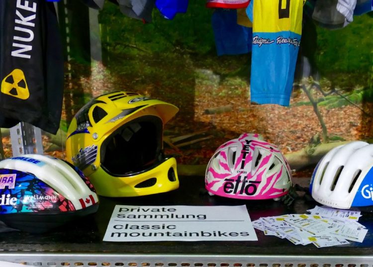 forsa Studie Radfahren Gefahren Helmtragen