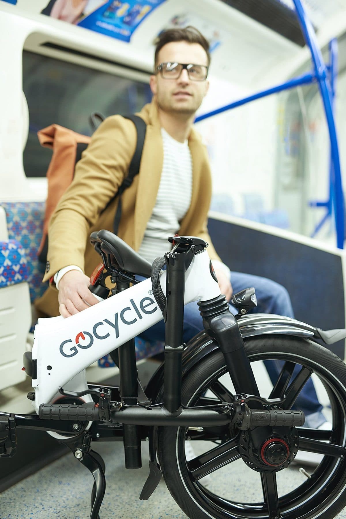 GoCycle GX in der Bahn