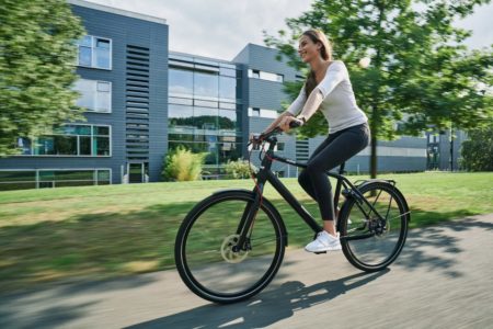 Möve E-Fly Airy: Schlankes Stadt-E-Bike wiegt nur 15 Kilogramm