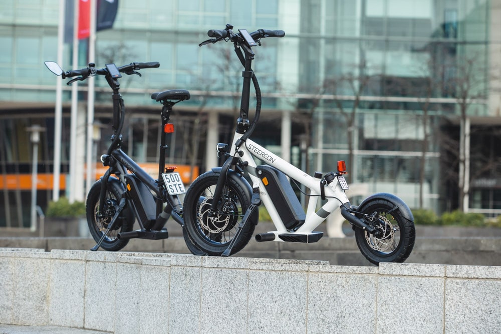 Halb E-Bike, halb E-Scooter: STEEREON launcht zwei neue Erfindungen