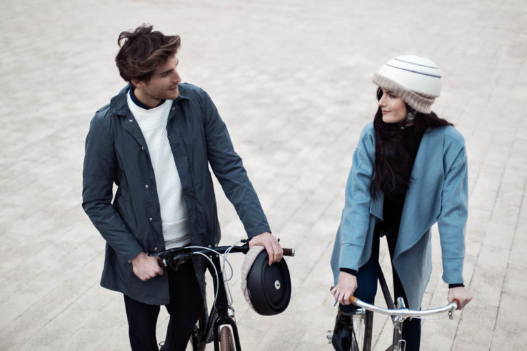 Der Fahrradhelm, der in die Tasche passt: Closca Helmet mit Rabatt kaufen