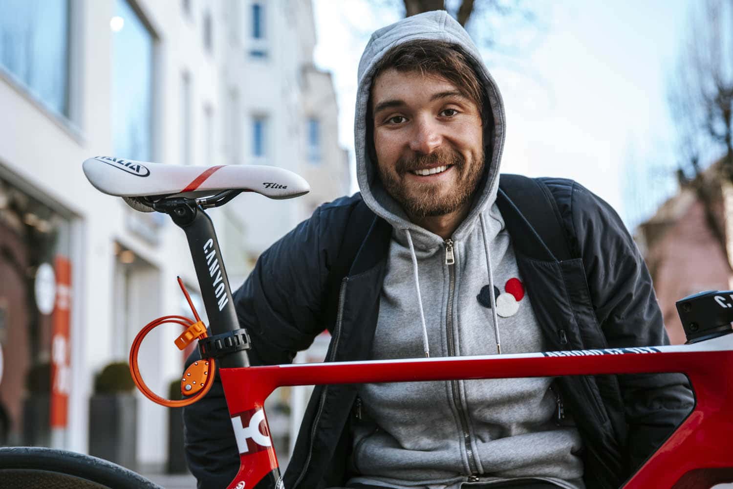 fahrrad steht schon lange und ohne schloss