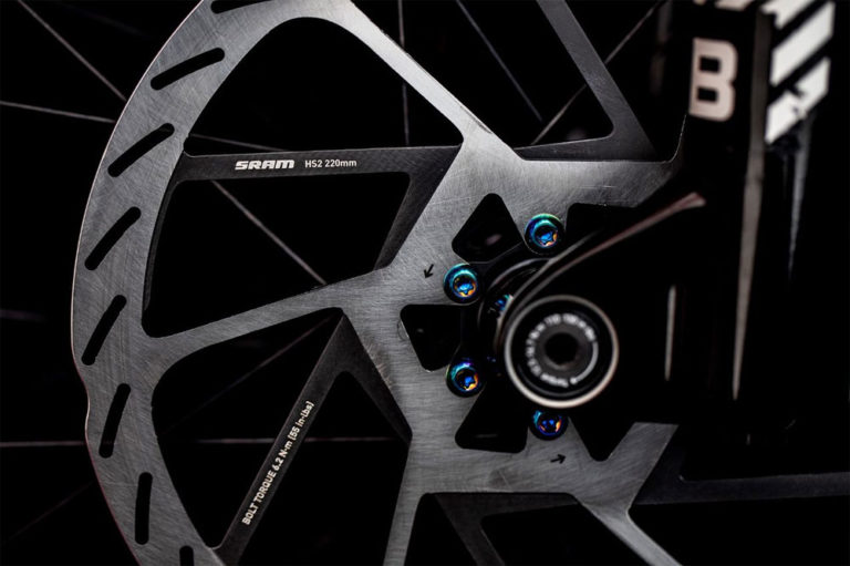 SRAM stellt neue und leistungsfähigere Mountainbike-Bremsscheibe HS2 vor