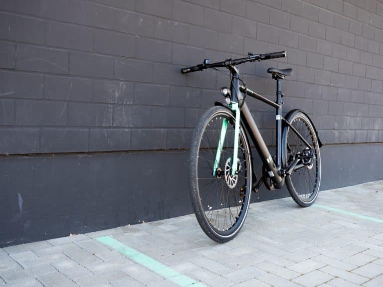 Das perfekte E-Bike für die Stadt: 15 kg Urban E-Bike für 1.599 Euro im Test