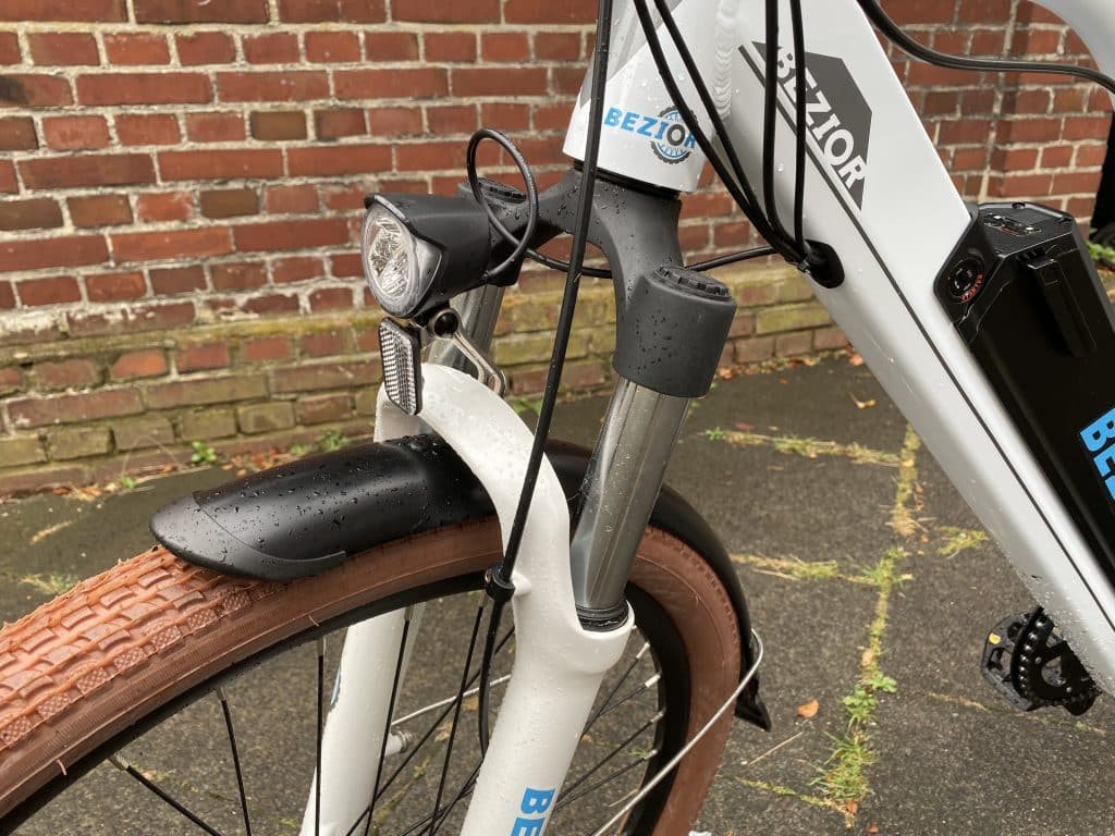 Federgabel ist sehr stabil und bringt Komfort ins E-Bike - eBikeNews