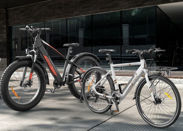 Eleglide stellt neue "Billig-E-Bikes" Tankroll und Citycrosser vor - eBikeNews