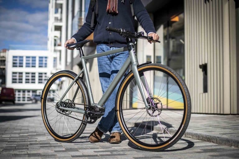 Leichte Urban-E-Bikes von Desiknio: 2023 teilweise mit Pinion-Getriebe