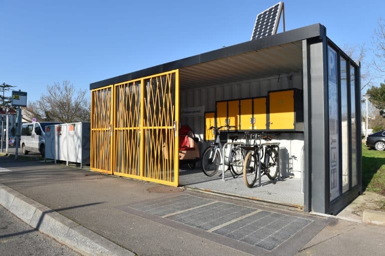 Mehr als ein Hype: Wattaway betreibt mit Solar-Radwegen Ladestationen für E-Bikes