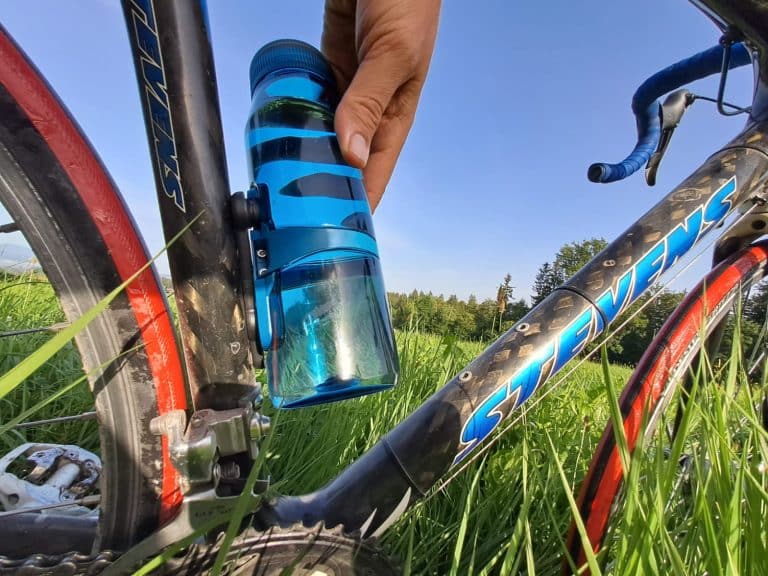 Fidlock Twist 700: Neue, stylische Fahrradflasche im Praxistest