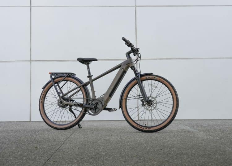 The Prodigy V2: Verbessertes E-Bike von Ride1Up fährt auch mit stufenlosem Getriebe vor - eBikeNews