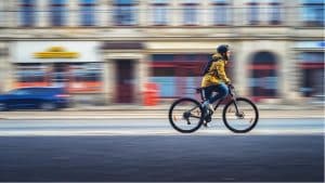 Zebrastreifen, Radwege und Co.: Diese Radfahrer-Regeln musst du kennen