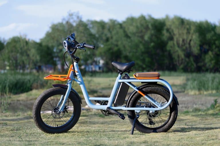 Yadea stellt mit dem Cocoa sein drittes E-Bike für urbane Mobilität vor