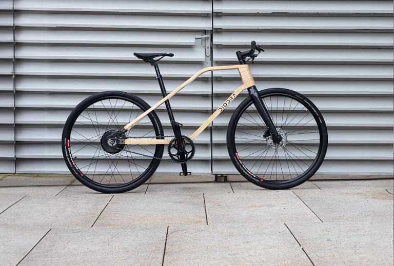 Wie VanMoof, nur leichter: 15 kg E-Bikes aus Bambus mit Karbonriemen zum Sonderpreis