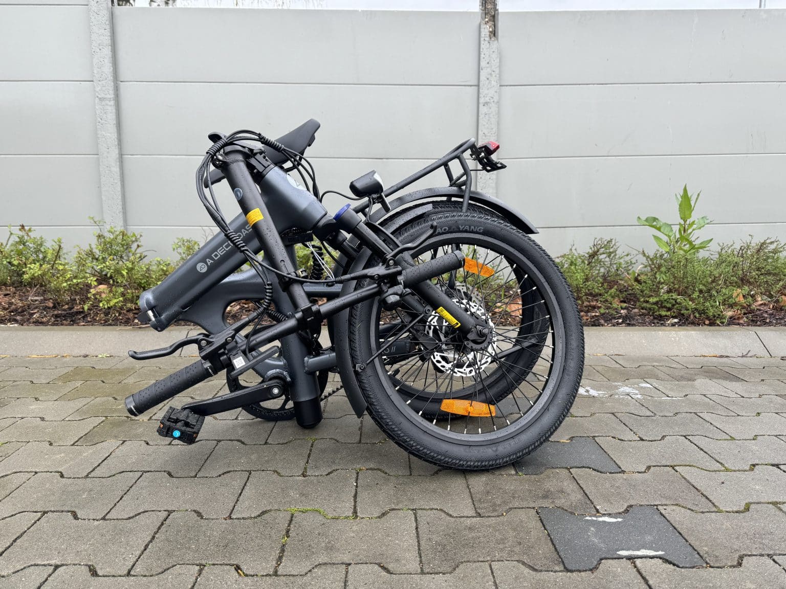 ADO Air 20 Pro zusammengeklappt im Test eBikeNews