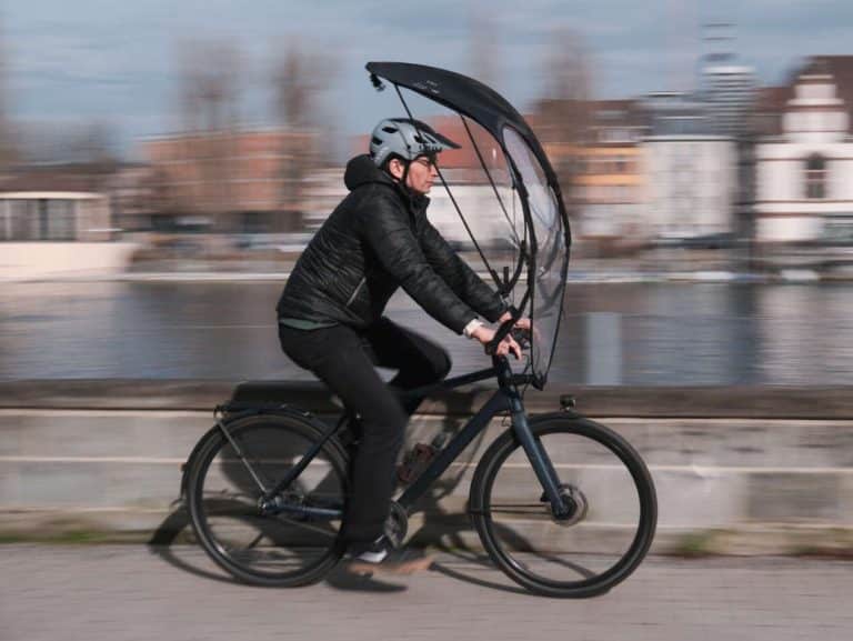 Ungewöhnlicher Regenschutz fürs Fahrrad: Wip lässt Wind und Wetter keine Chance