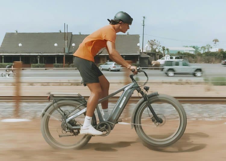 Himiway E-Bike in Fahrt - eBikeNews.