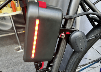 Spiny Umrüstsatz: Schneller Umbau vom Fahrrad zum E-Bike mit Reibrollenantrieb - eBikeNews