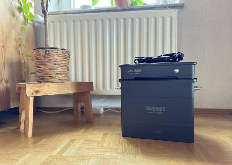 Zendure SolarFlow Hyper mit AB2000 Akku – eBikeNews.