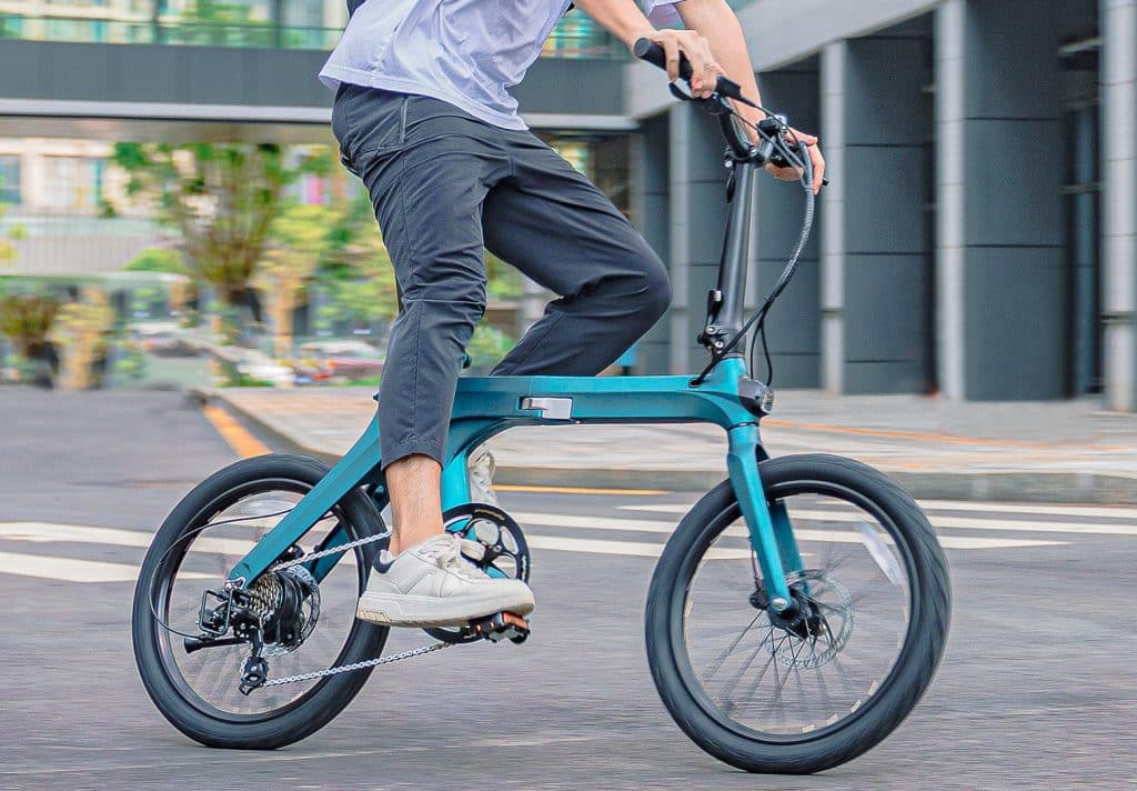 Das neue E-Faltrad Fiido X 2025 – eBikeNews.