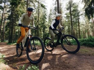 Specialized: Neues E-Bike bringt Mountainbike-Power auf die Straße