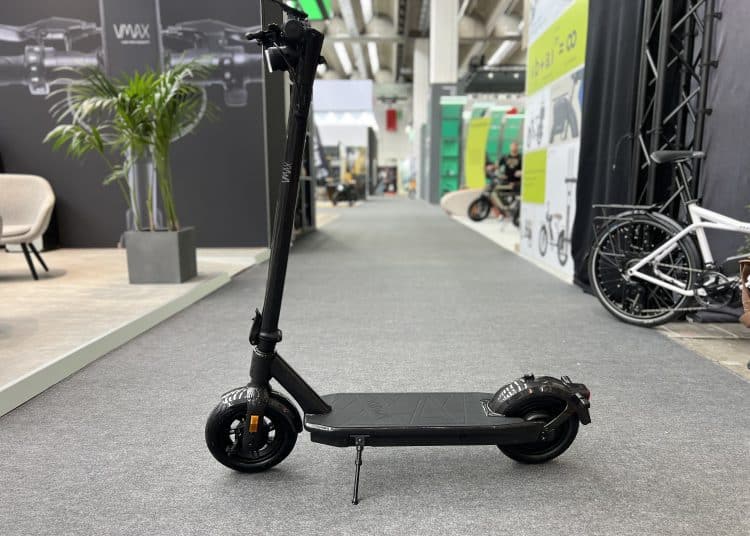 CES | E-Scooter - vmax praesentiert neue e scooter teils auch fuer deutschland