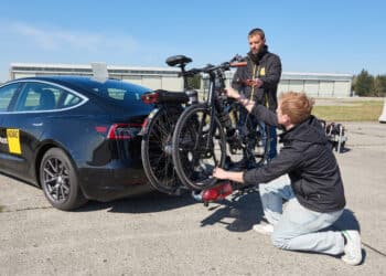 ADAC: 13 Fahrradträger auf dem Prüfstand – eBikeNews.