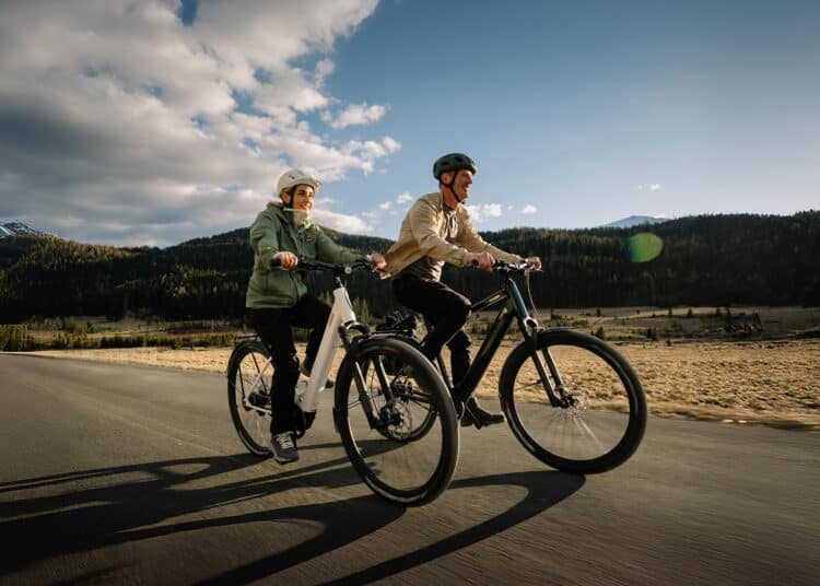 Skye Belt (Di2): Coboc enthüllt leichte E-SUVs - eBikeNews